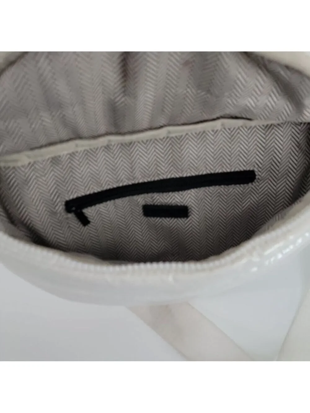 ✨ ah-dorned Puffy Crossbody / Belt Bag — White, Adjustable Strap ✨